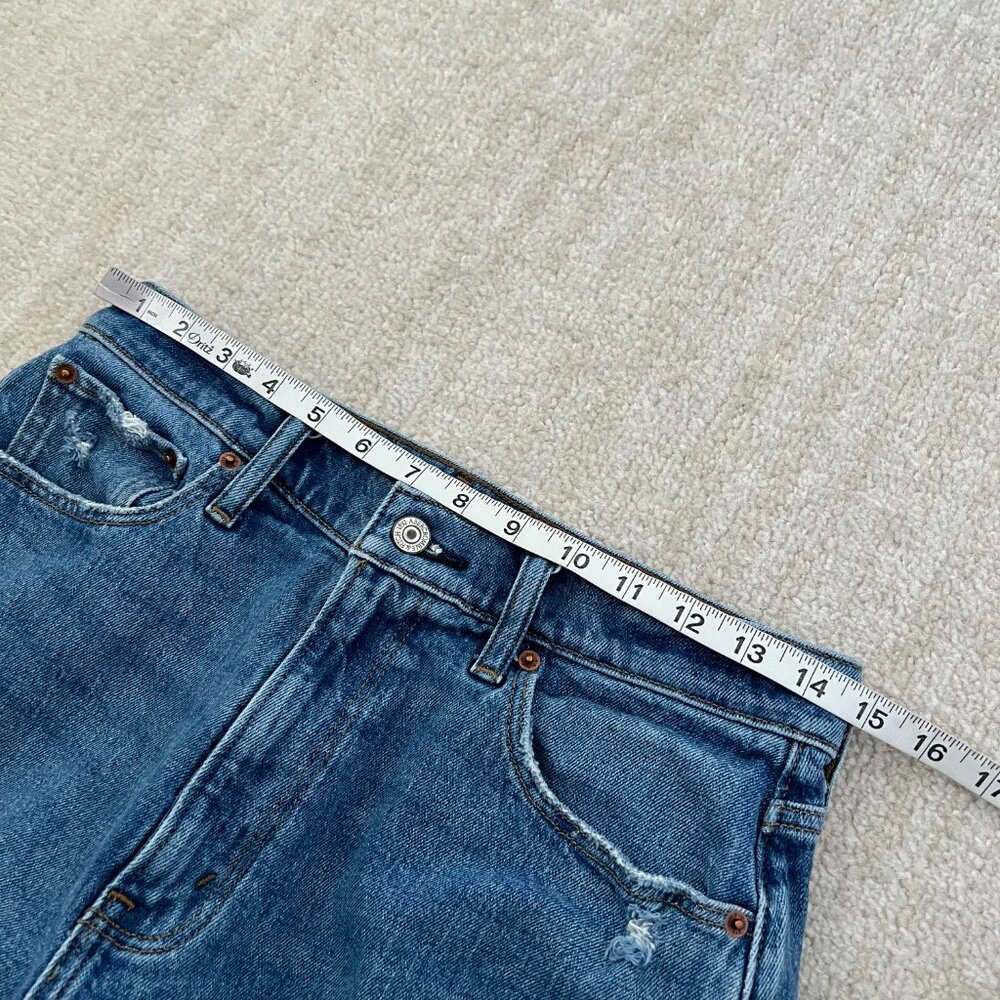 Abercrombie & Fitch Curve Love 4" High Rise Mom Jeans Denim Shorts 29/8 Blue - Picture 7 of 9